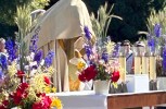An jedem Altar gibt es den eucharistischen Segen
