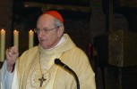 Kardinal em. Joachim Meisner bei der Predigt