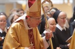 Gottesdienst, Grußworte und Aufführungen der Marienschwestern prägten den Samstagvormittag