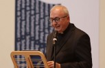 Gottesdienst, Grußworte und Aufführungen der Marienschwestern prägten den Samstagvormittag
